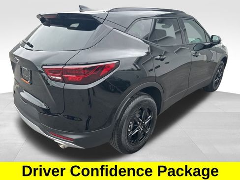 Used 2025 Chevrolet Blazer LT w/ Convenience Package image 6