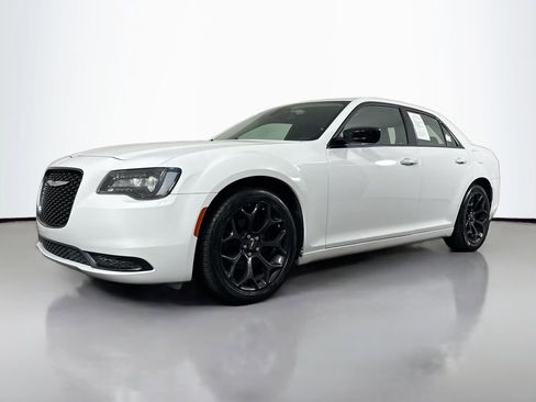 Used 2019 Chrysler 300 Touring w/ Sport Appearance Package RWD image 36