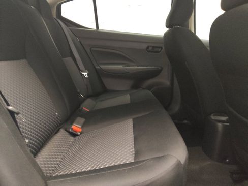 Used 2021 Nissan Versa S FWD image 19