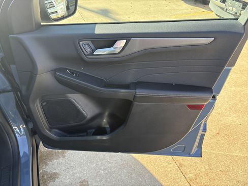 Used 2023 Ford Escape Active w/ Tech Pack #2 image 18