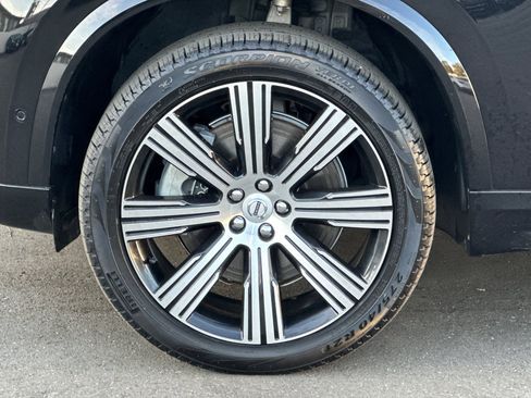 Certified 2025 Volvo XC90 T8 Ultra w/ Protection Package Premier image 12
