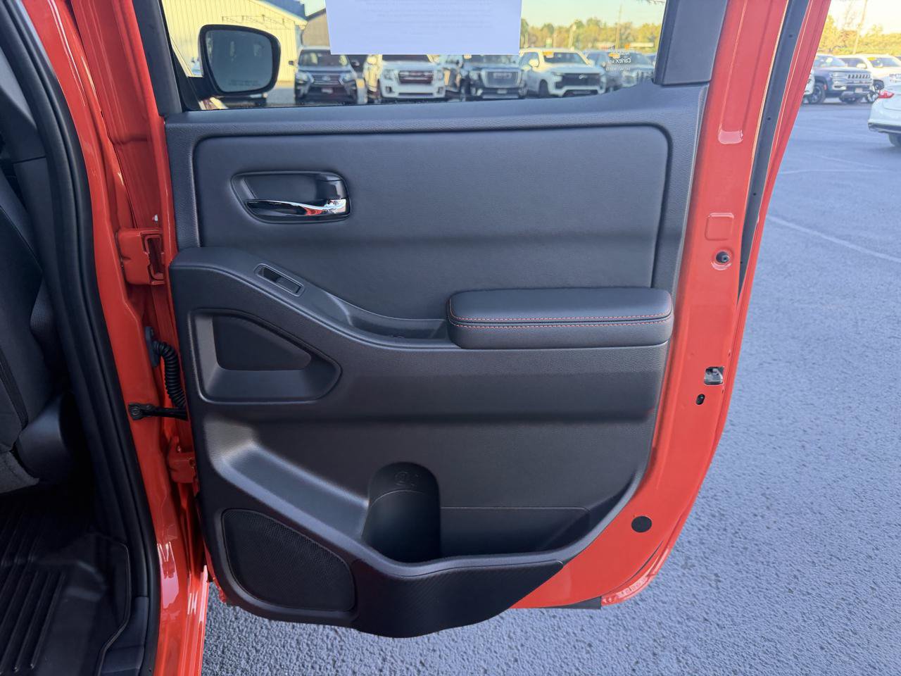 Used 2025 Nissan Frontier PRO-4X w/ Interior Protection Package AWD/4WD image 18