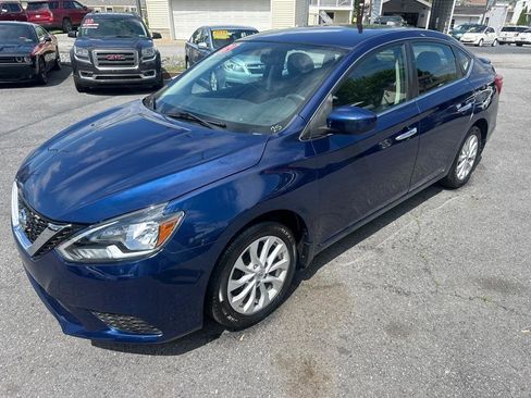 Used 2019 Nissan Sentra SV FWD image 2