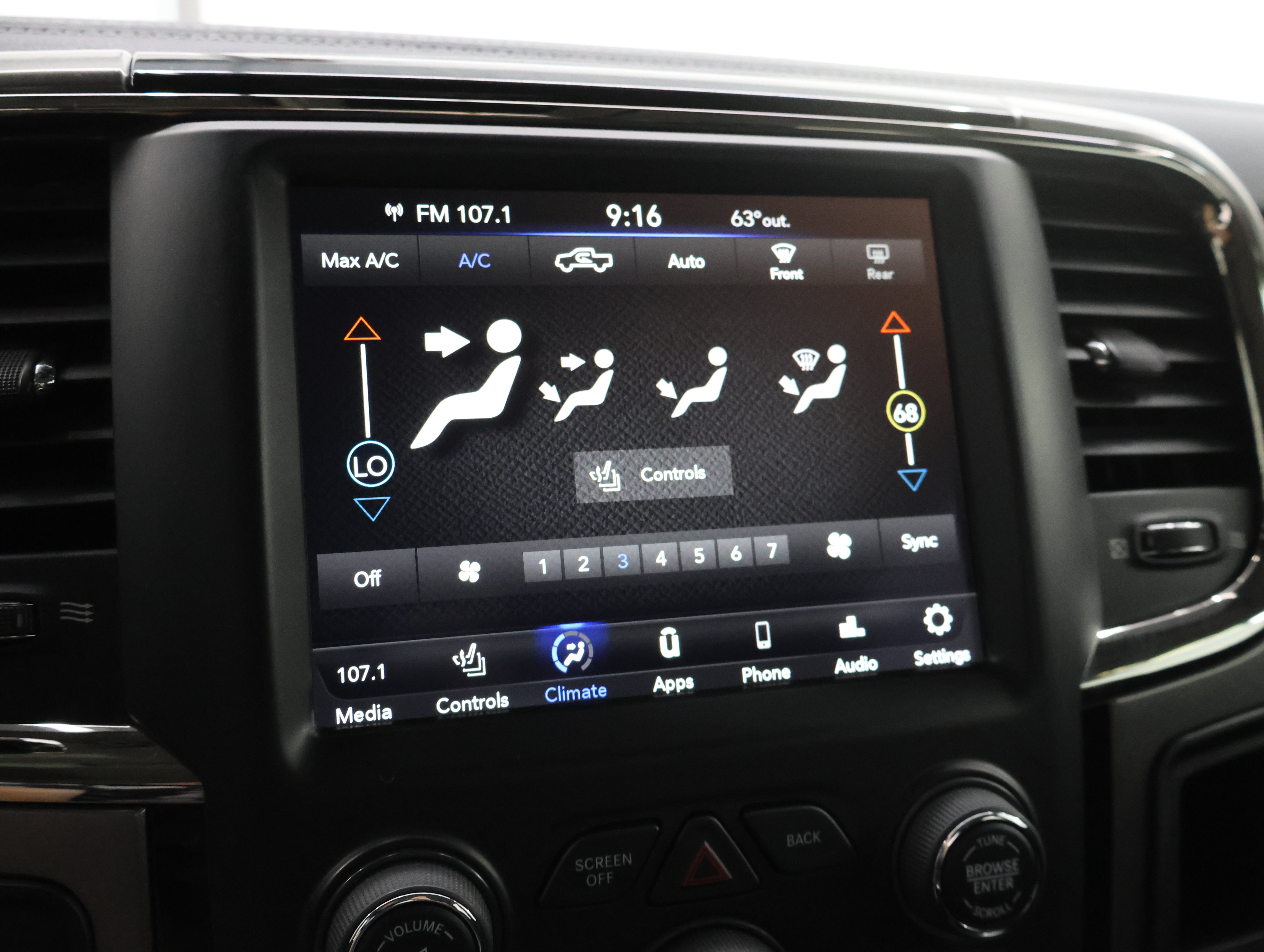 Used 2018 RAM 2500 Big Horn w/ Sport Appearance Group AWD/4WD image 49