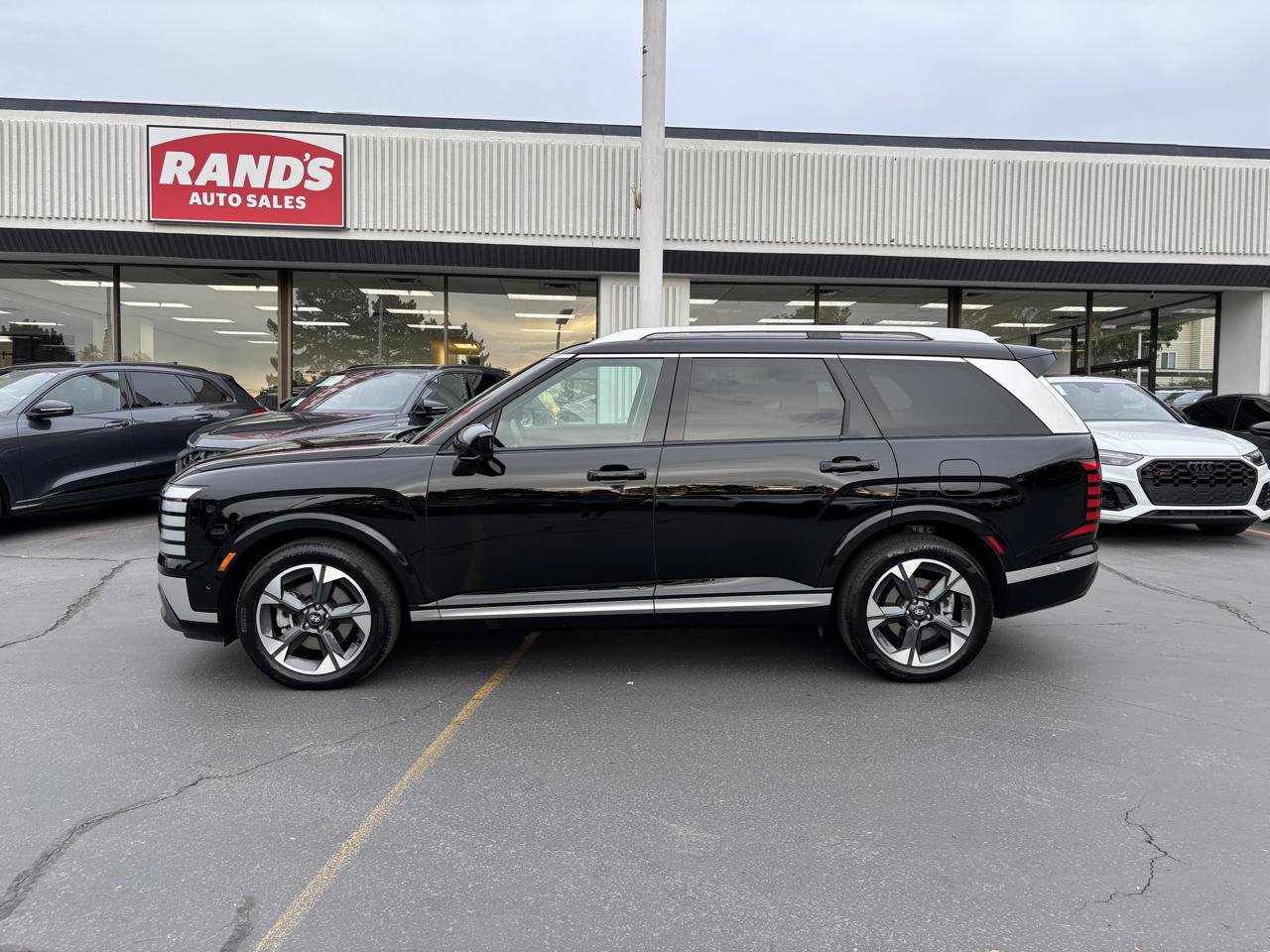 Used 2026 Hyundai Palisade Limited AWD/4WD image 15