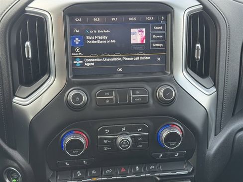 Used 2021 Chevrolet Silverado 1500 LT Trail Boss w/ Convenience Package II image 12