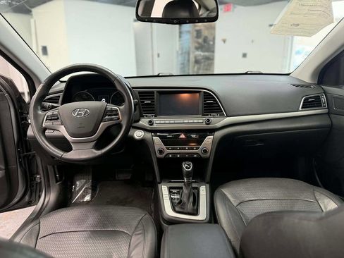 Used 2017 Hyundai Elantra Limited w/ Limited Tech Package 04 image 9