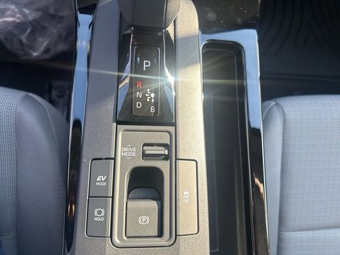 New 2026 Toyota Prius LE image 7