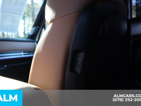 Used 2025 Hyundai Santa Fe Limited image 23