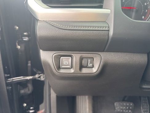 Used 2020 GMC Acadia SLT image 15