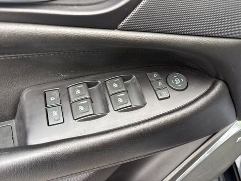 Used 2019 Cadillac Escalade ESV Luxury image 14