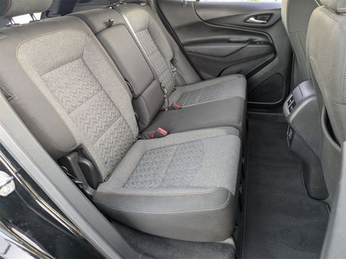 Used 2024 Chevrolet Equinox LT image 28