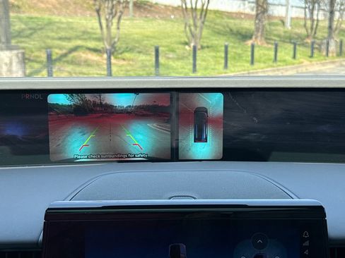 Used 2025 Lincoln Nautilus Reserve image 20