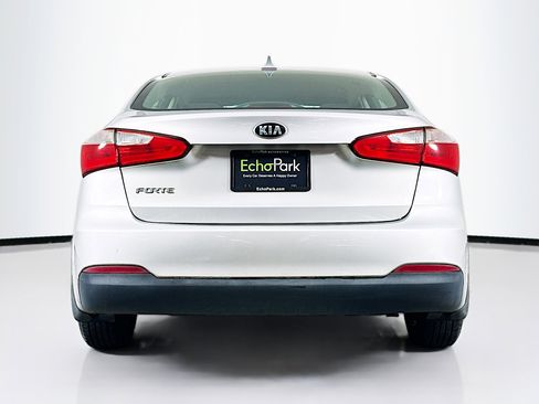 Used 2016 Kia Forte LX FWD image 7