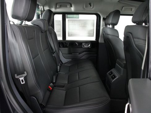 Used 2024 INEOS Grenadier Fieldmaster Edition image 29