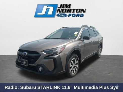 Used 2024 Subaru Outback Premium AWD/4WD image 4