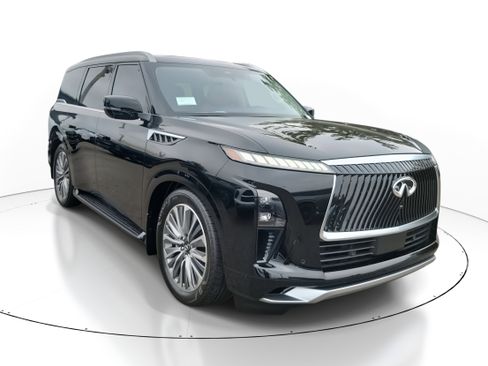 New 2026 INFINITI QX80 Luxe image 2