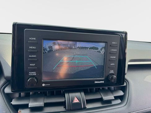 Certified 2022 Toyota RAV4 XLE w/ Convenience Package AWD/4WD image 31