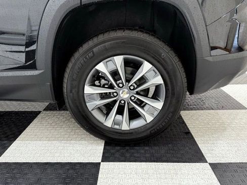 New 2026 Chevrolet Equinox LT image 9