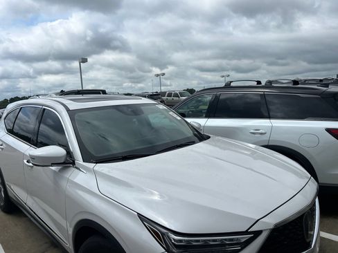 Used 2023 Acura MDX FWD image 30