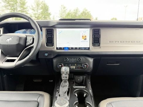 New 2025 Ford Bronco Outer Banks image 21