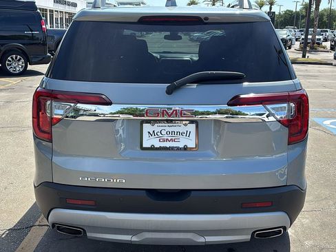 Certified 2023 GMC Acadia SLE w/ Driver Convenience Package FWD image 6
