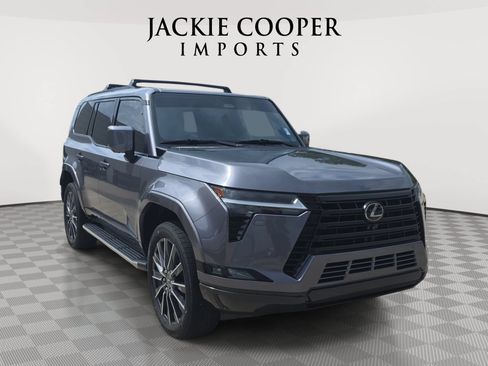 Used 2024 Lexus GX 550 w/ Accessory Package (Z1) AWD/4WD image 3