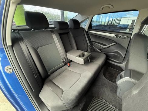 Used 2017 Volkswagen Passat 1.8T S image 16