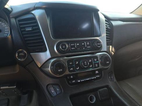 Used 2018 Chevrolet Suburban LT AWD/4WD image 14