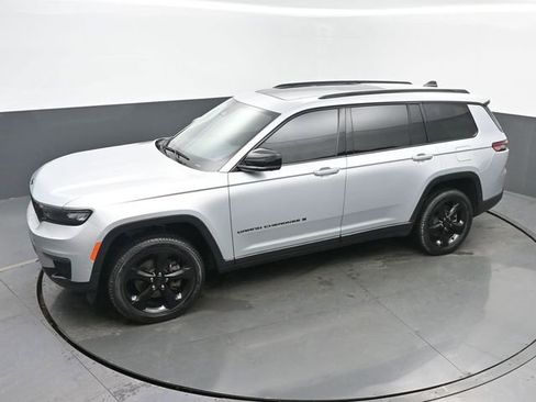 Used 2024 Jeep Grand Cherokee L Limited w/ Luxury Tech Group II image 41