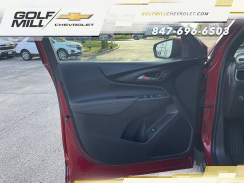 Used 2024 Chevrolet Equinox RS FWD image 11