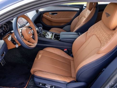 Used 2023 Bentley Continental GT Azure AWD/4WD image 27