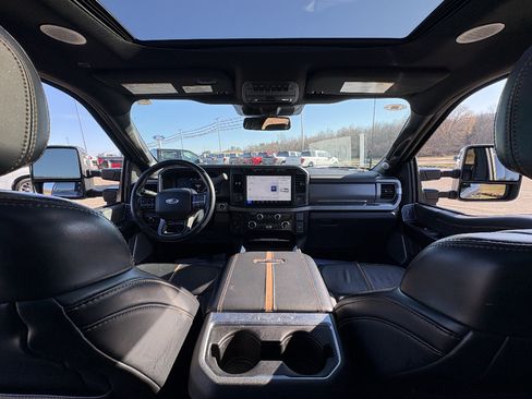Used 2024 Ford F250 Platinum AWD/4WD image 22