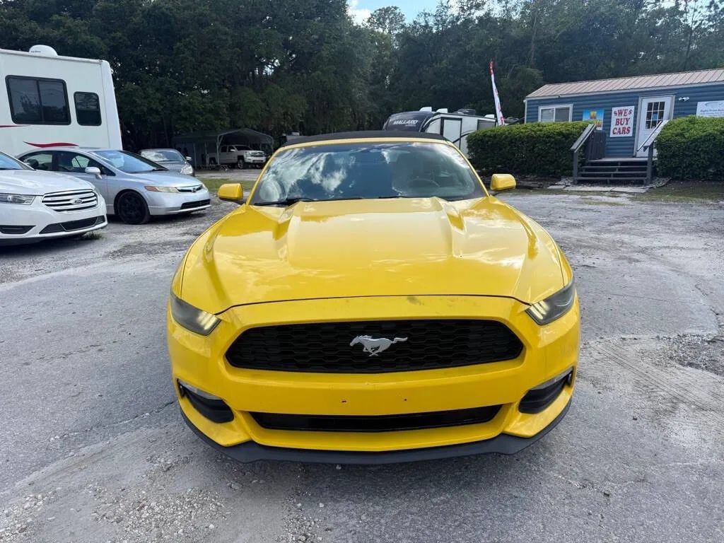 Used 2016 Ford Mustang Convertible RWD image 2