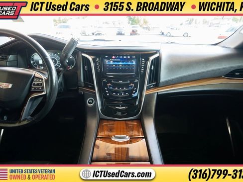Used 2016 Cadillac Escalade ESV Premium RWD image 21