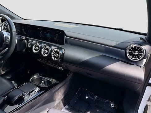 Used 2019 Mercedes-Benz A 220 image 28