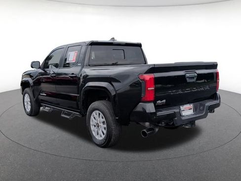 Used 2024 Toyota Tacoma SR5 AWD/4WD image 4