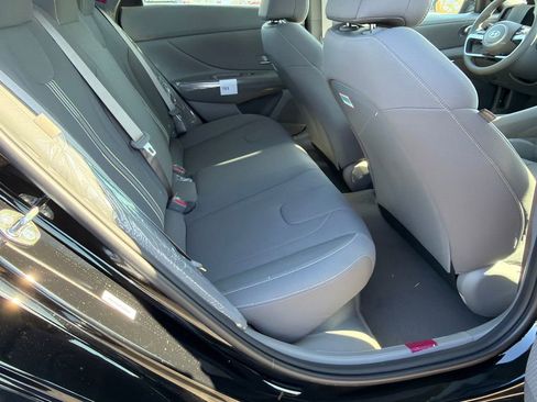 New 2026 Hyundai Elantra Blue image 15