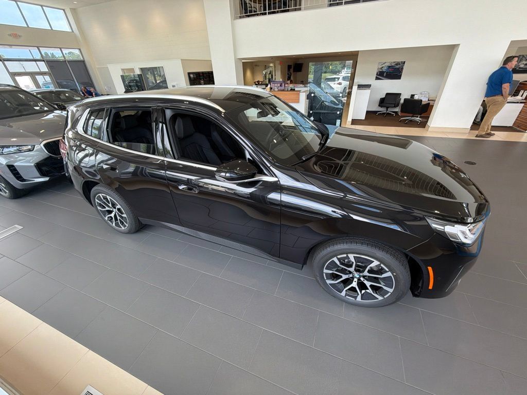 New 2026 BMW X3 xDrive30i w/ Premium Package AWD/4WD image 3