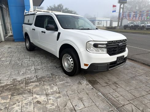 Used 2022 Ford Maverick XL image 3