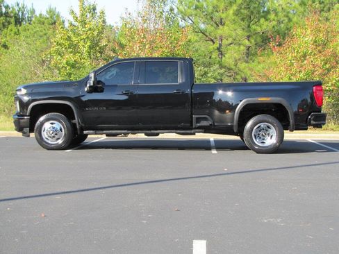 Used 2020 Chevrolet Silverado 3500 High Country image 5