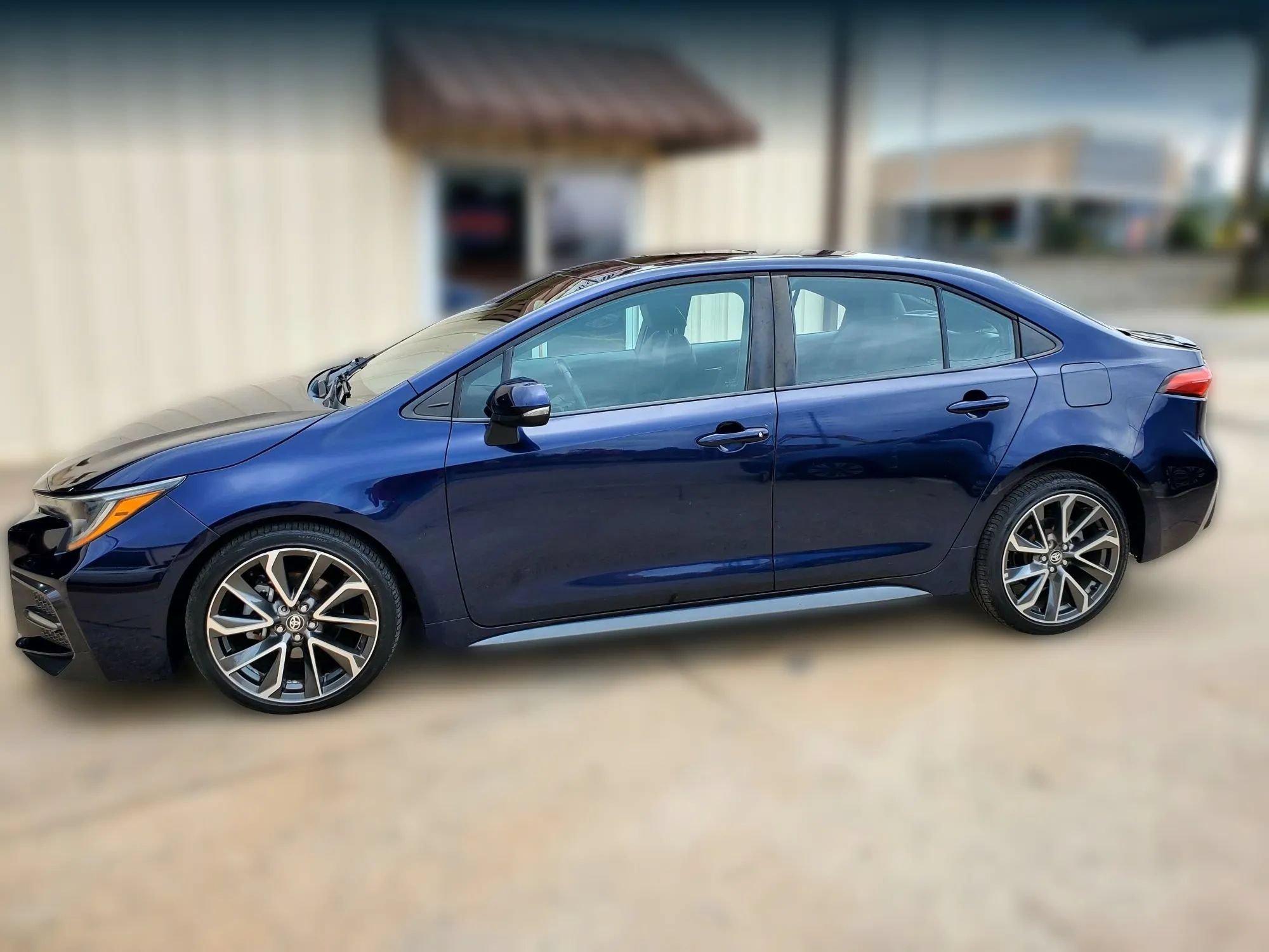 Used 2020 Toyota Corolla XSE FWD image 8