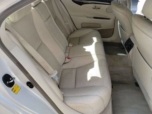 Used 2008 Lexus LS 460 image 12