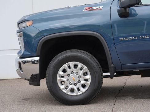 Used 2024 Chevrolet Silverado 3500 LT w/ All Star Edition AWD/4WD image 11
