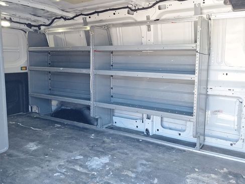 Used 2018 Ford Transit 250 148 Low Roof image 8