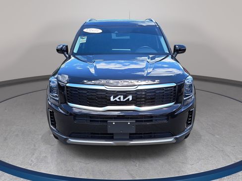 Used 2022 Kia Telluride S AWD/4WD image 2