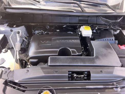 Used 2024 Nissan Pathfinder Platinum w/ Cargo Package AWD/4WD image 10