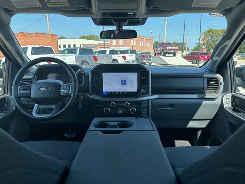 Used 2025 Ford F150 XLT w/ Equipment Group 301A Standard AWD/4WD image 9