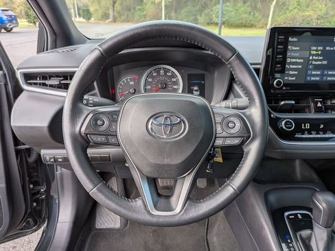 Used 2022 Toyota Corolla SE image 29