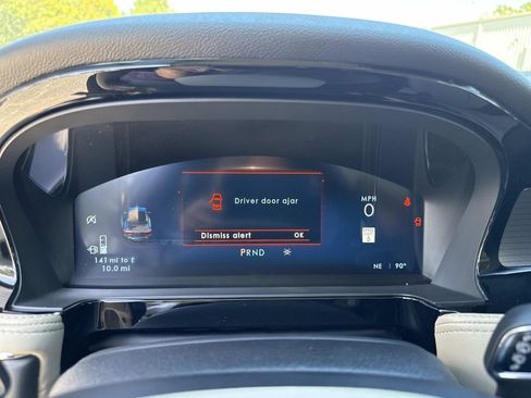 New 2026 Lincoln Corsair Premiere image 27